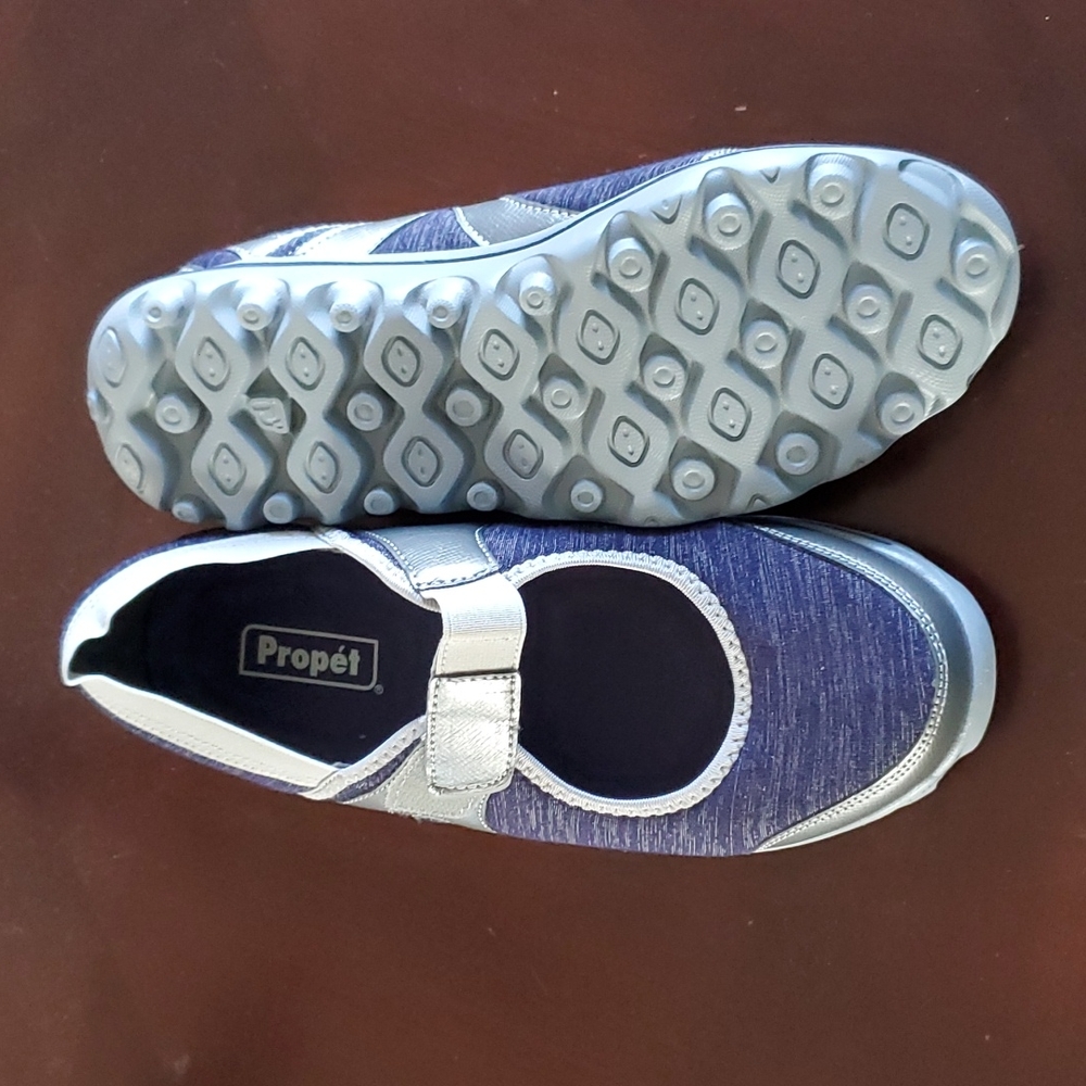 Prop`et Mary Jane's- Onalee